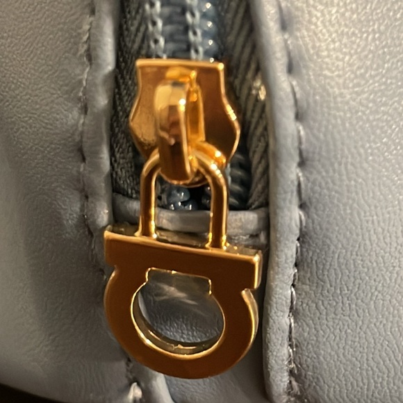 Salvatore Ferragamo blue leather zip around cosmetics bag - Picture 3 of 10